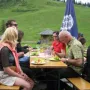Der Schweinebraten schmeckt..; guuut.